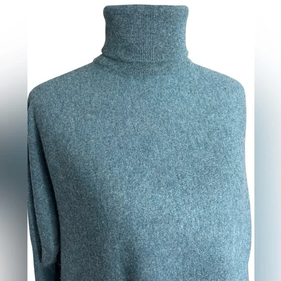 Garnet Hill Sweater Blue Wool Cashmere Oversized Turtleneck Pockets Casual MD - Picture 6 of 12